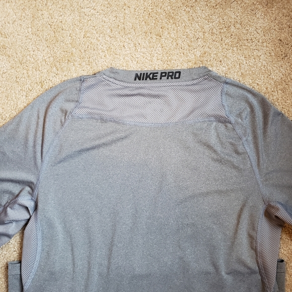 Men's Nike Dri Fit Shirt - Small - Picture 4 of 4